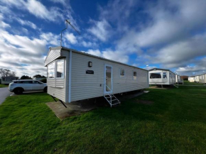 Lovely 6 Berth Caravan At Cherry Tree Holiday Park, Ref 70403C